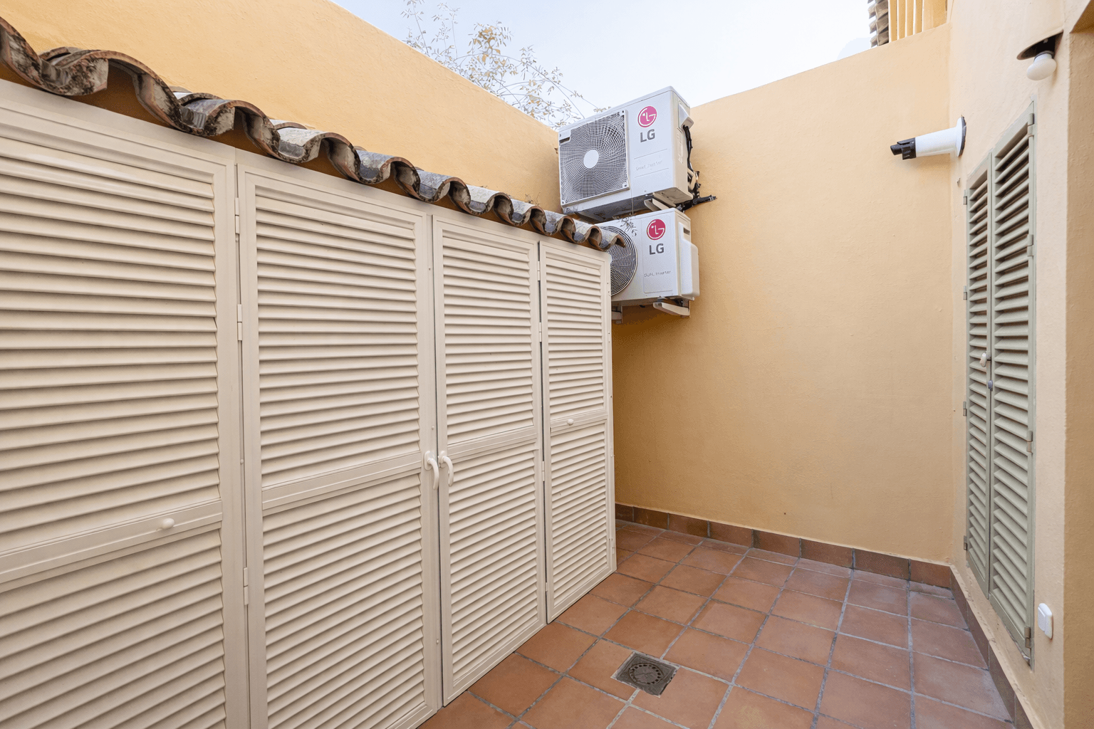Townhouse in Los Carmenes - Imagen 13