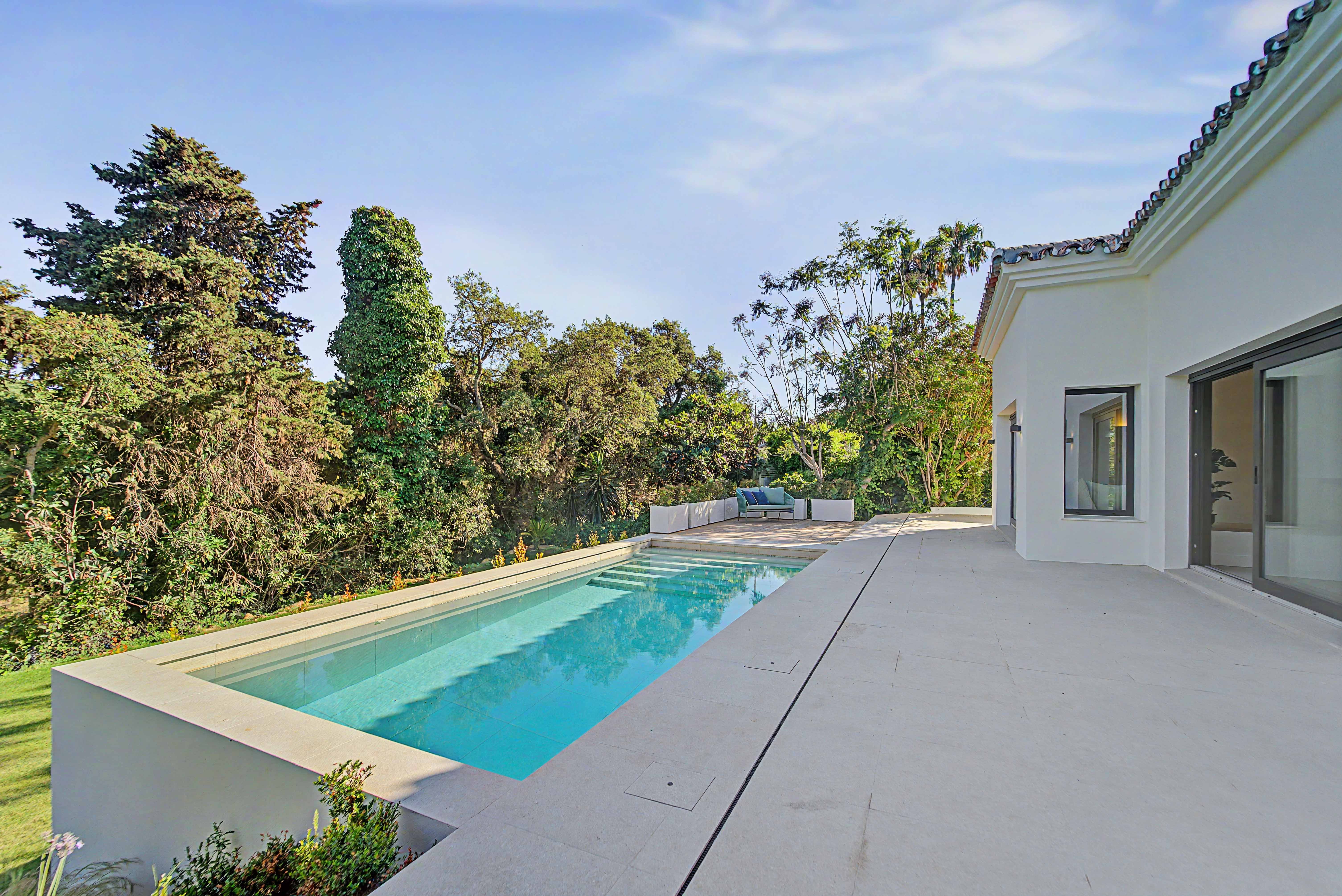 Villa con orientación sur - Imagen 2